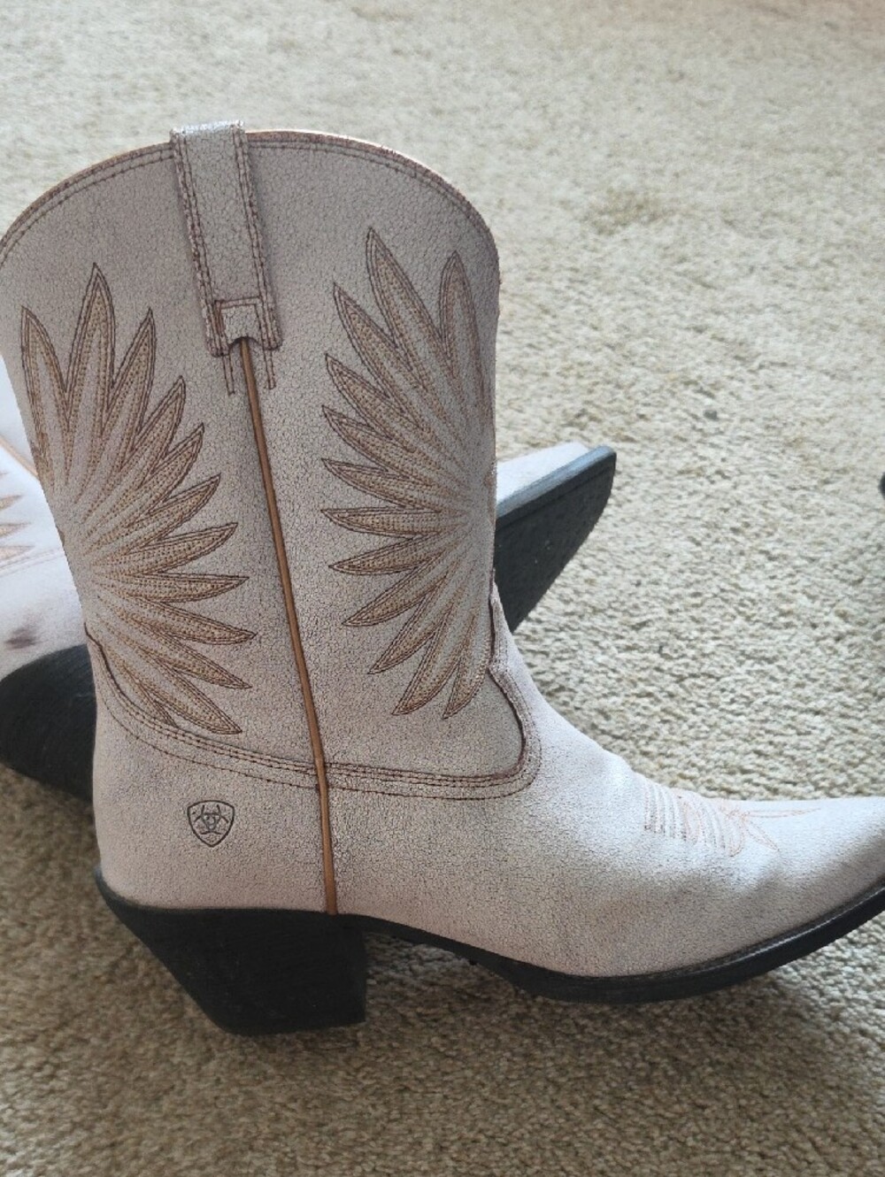 Leather Goldie Ariat Women's Size 11 Wide White Western Embroidered Cowboy Boots - Picture 7 of 9